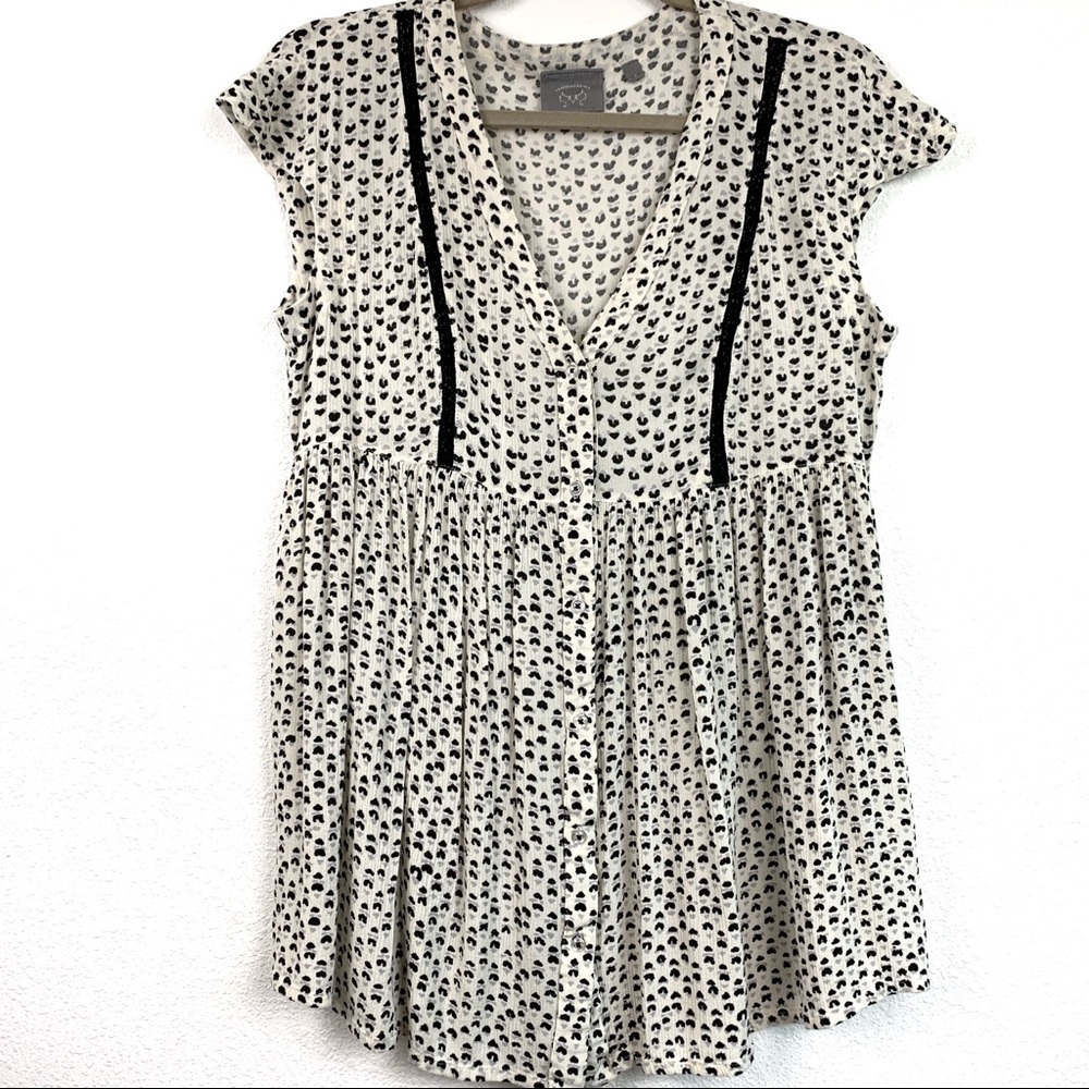 Vanessa Virginia short sleeve size small top
